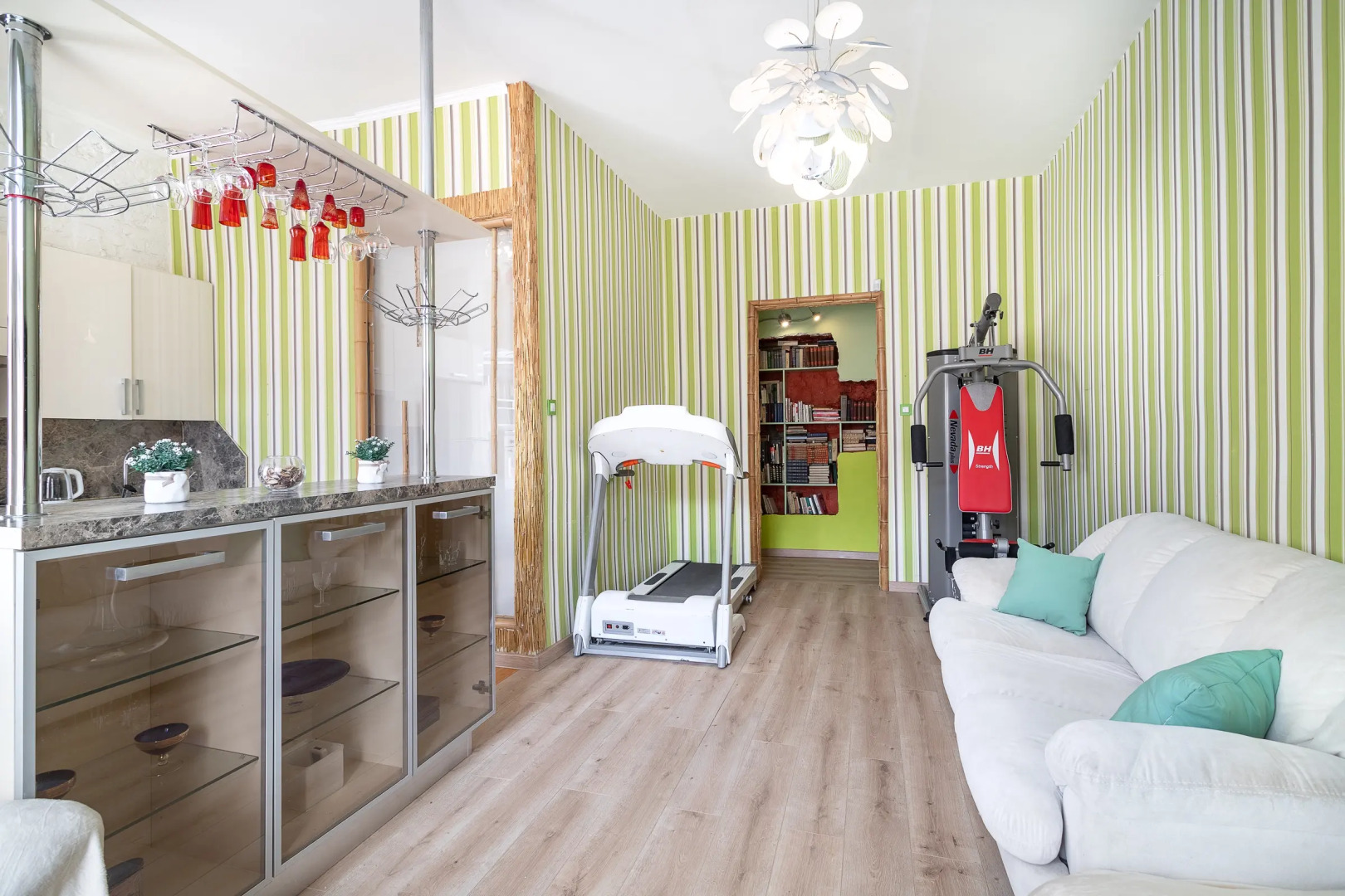 Квартира 3х Комнатная квартира на Фурштатской с сауной