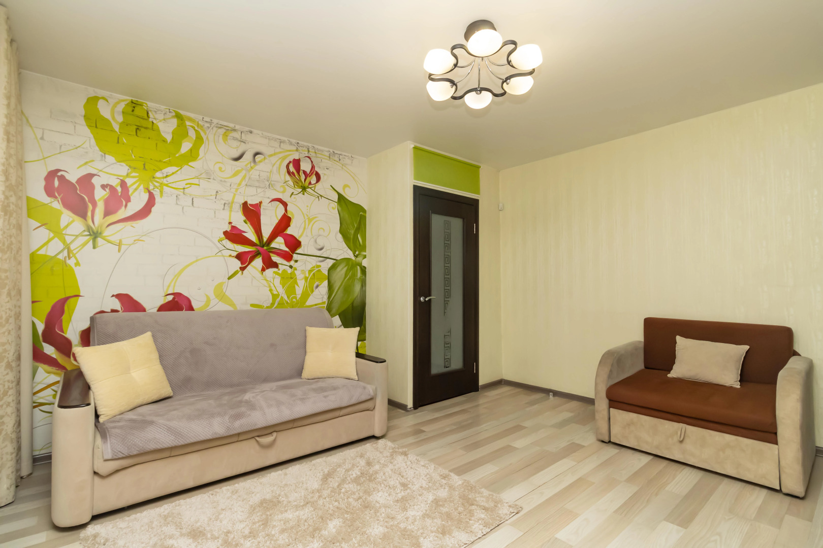 Апартаменты на Комарова 133а