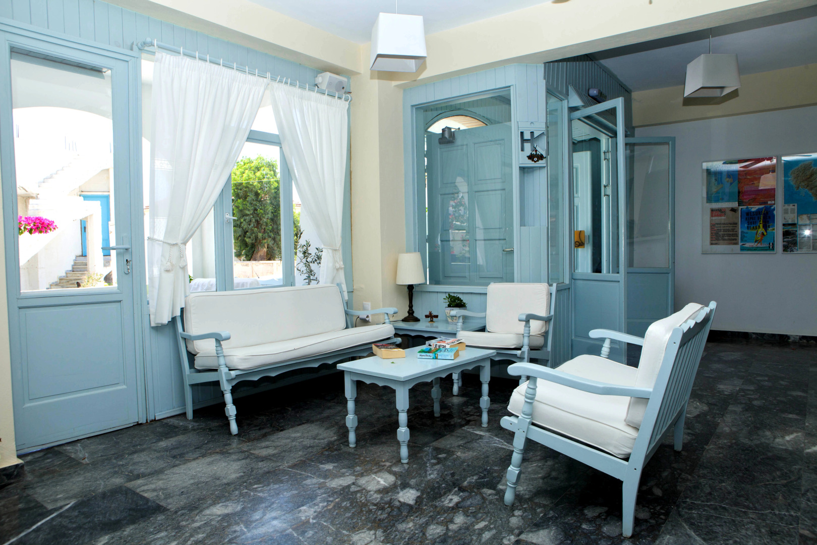 Отель Karanasos