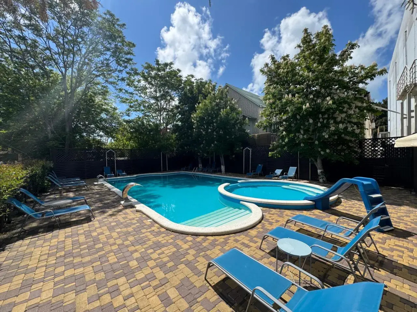 Пансионат Радуга