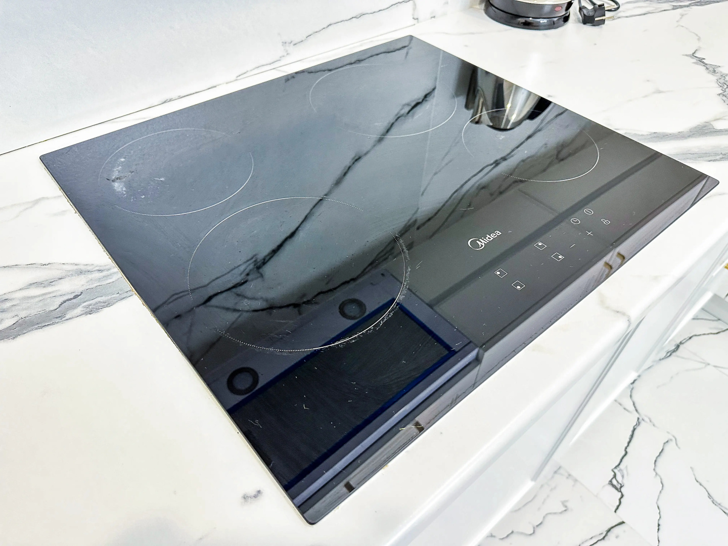 Апартаменты Лучшие Апартаменты Алматы с Видом на Горы Напротив ТРЦ Мега Алматы