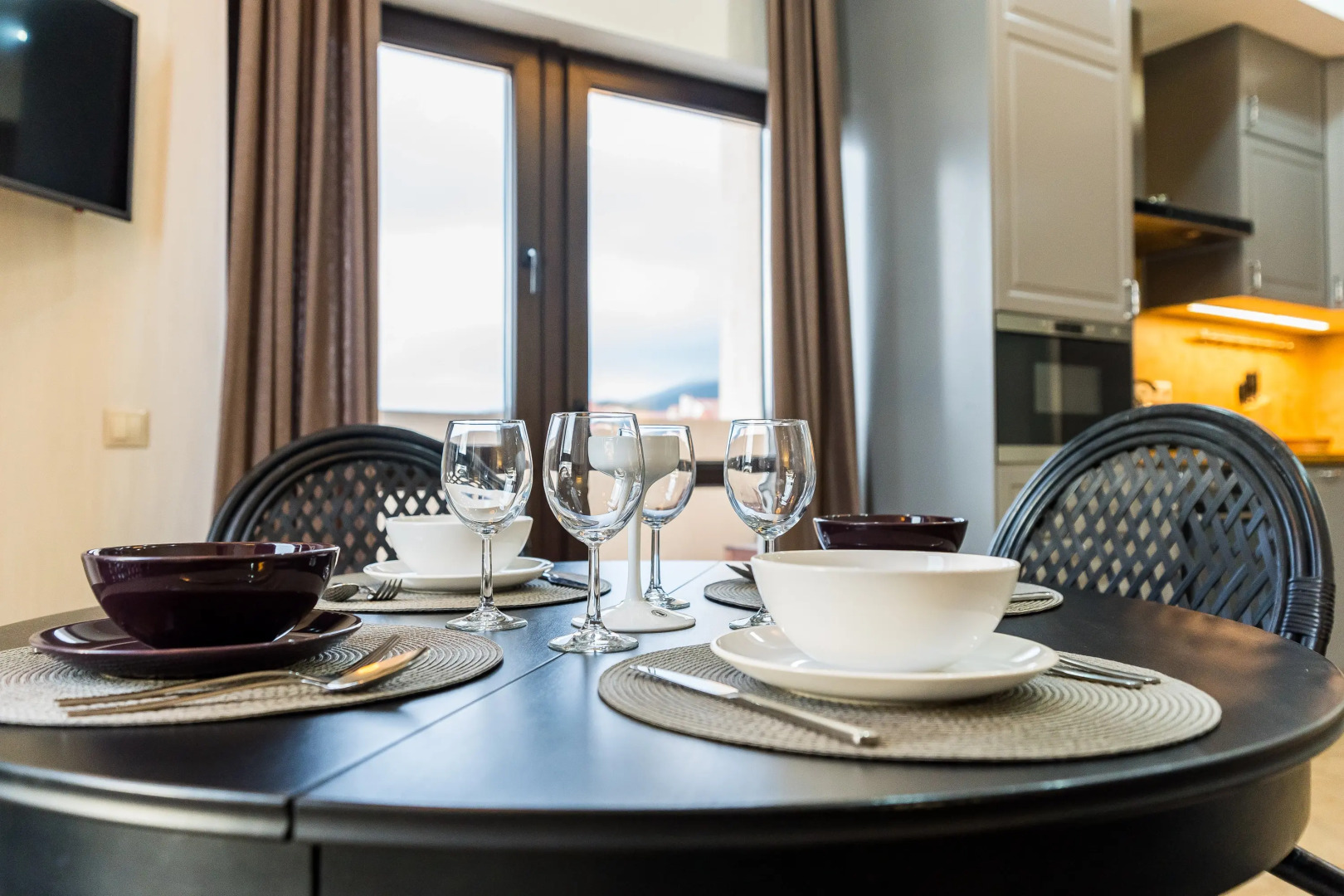 Апартаменты c видом на Морe и Гоpы в ЖК Aльбaтpос oт LеtoApart