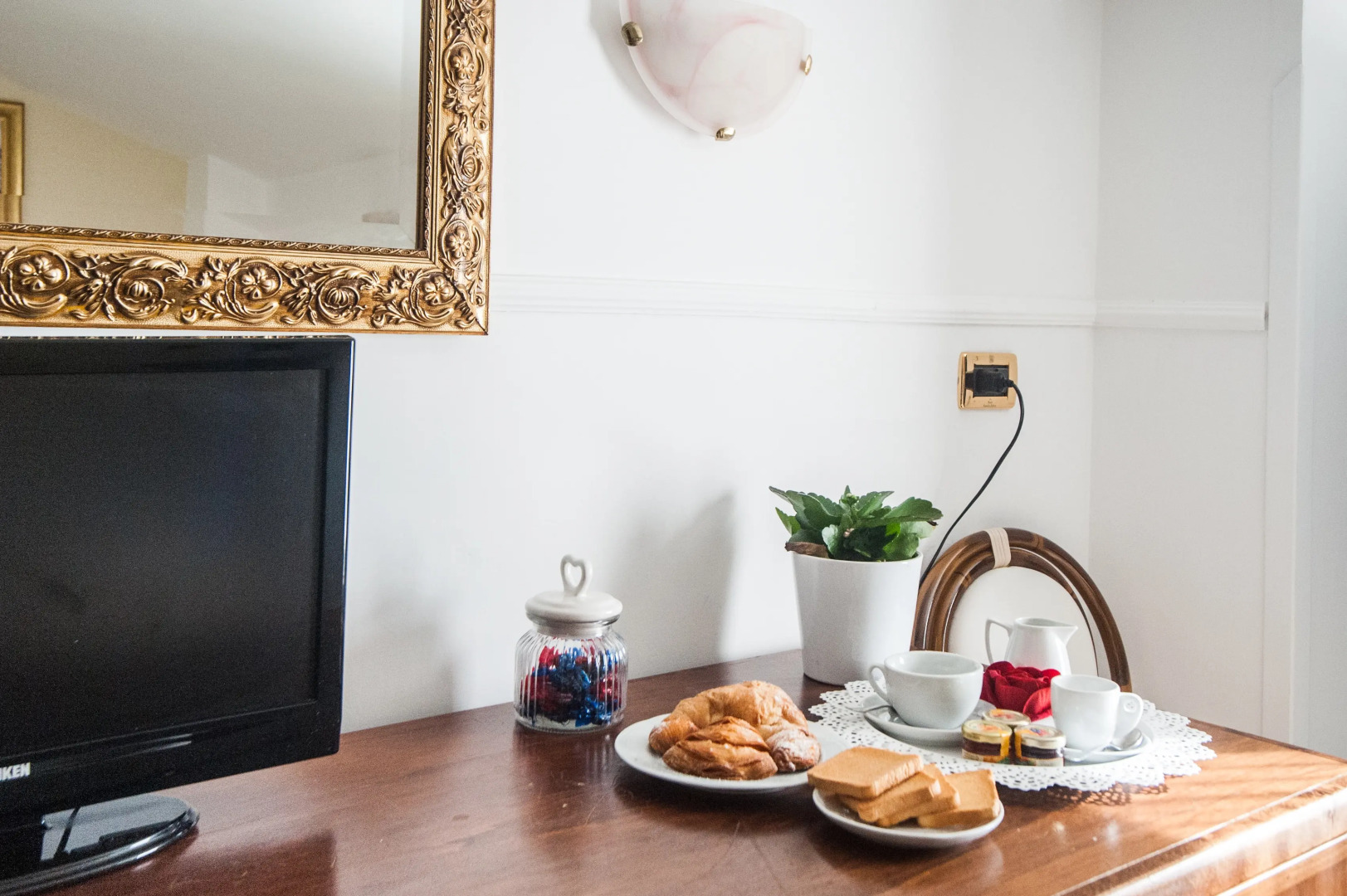 Franco Giaquinto Hotel