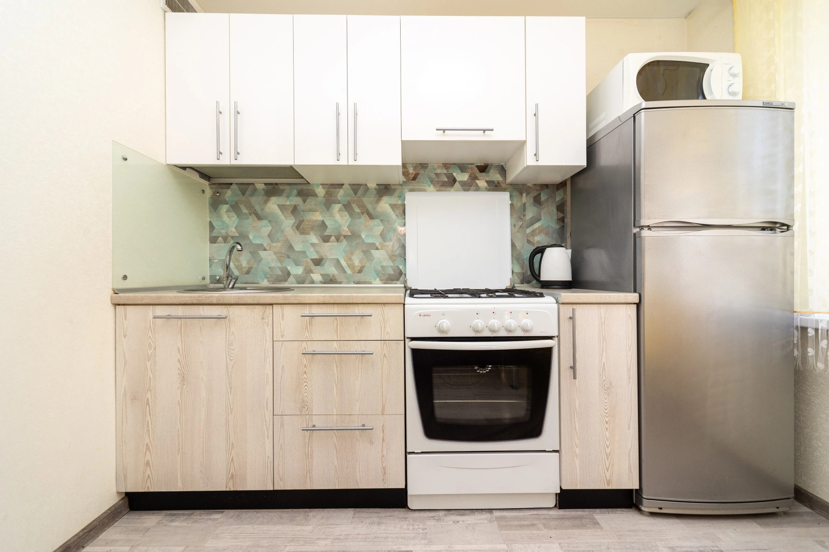 Апартаменты Однокомнатные рядом с рестораном Друзья