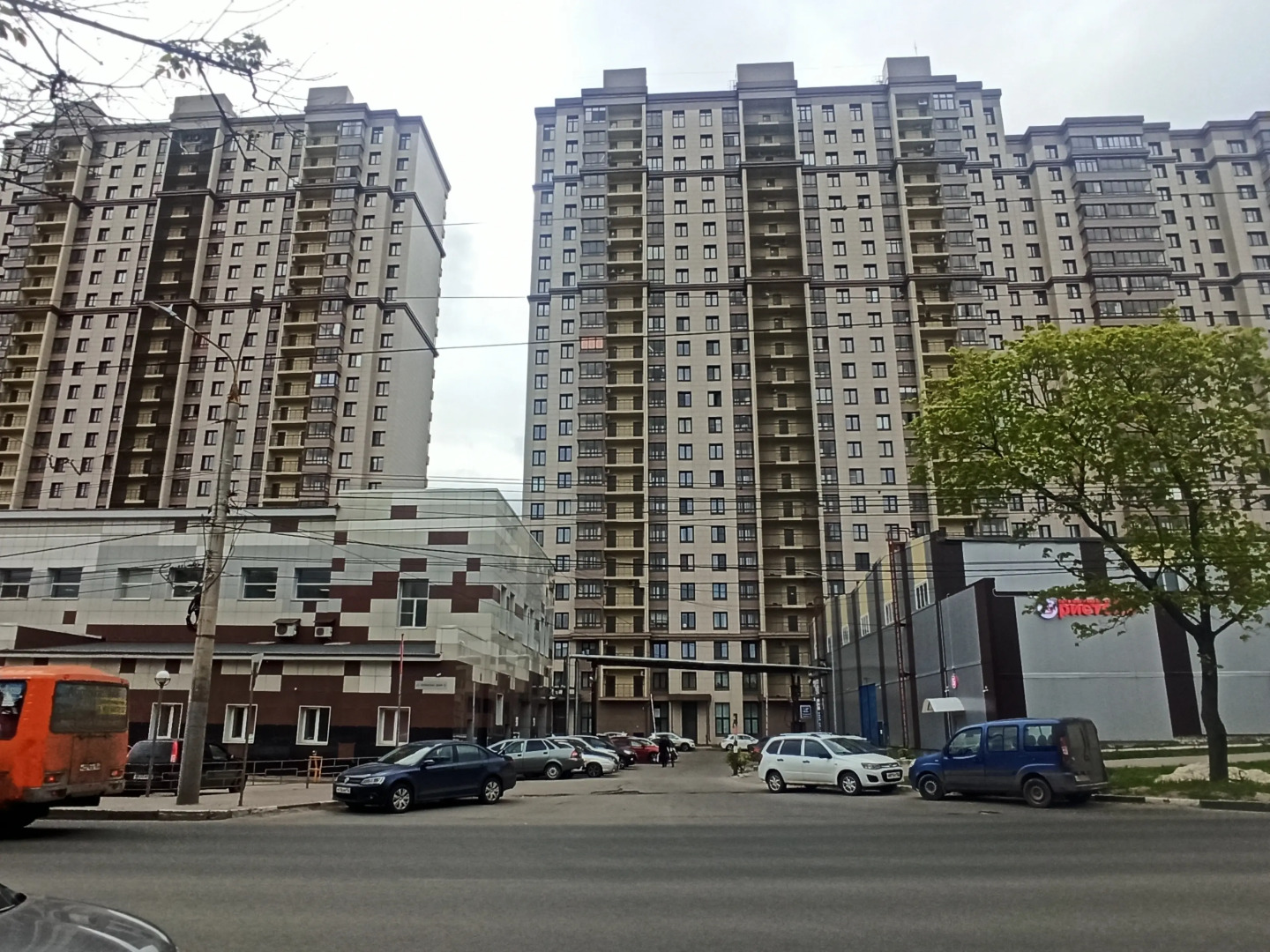 Квартира Очень Уютная  у Железнодорожного Вокзала и Метро в Нижнем Новгороде Июльских Дней