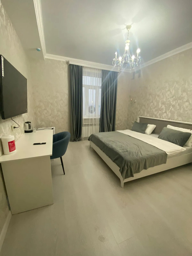 Отель Клевер