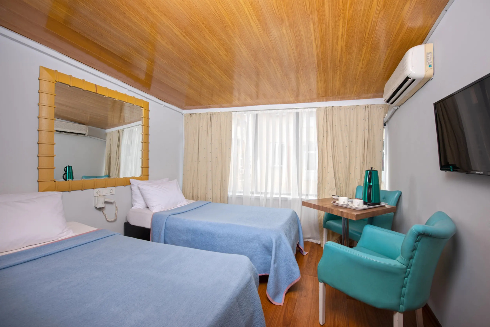 Nest Hotel