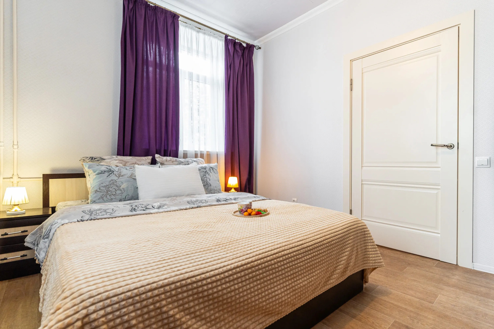 Апартаменты в Центре с Видом на Крейсер Михаил Кутузов от  LetoApart