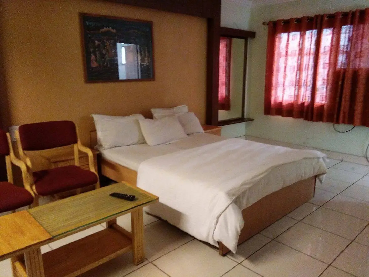 Отель KP Suites
