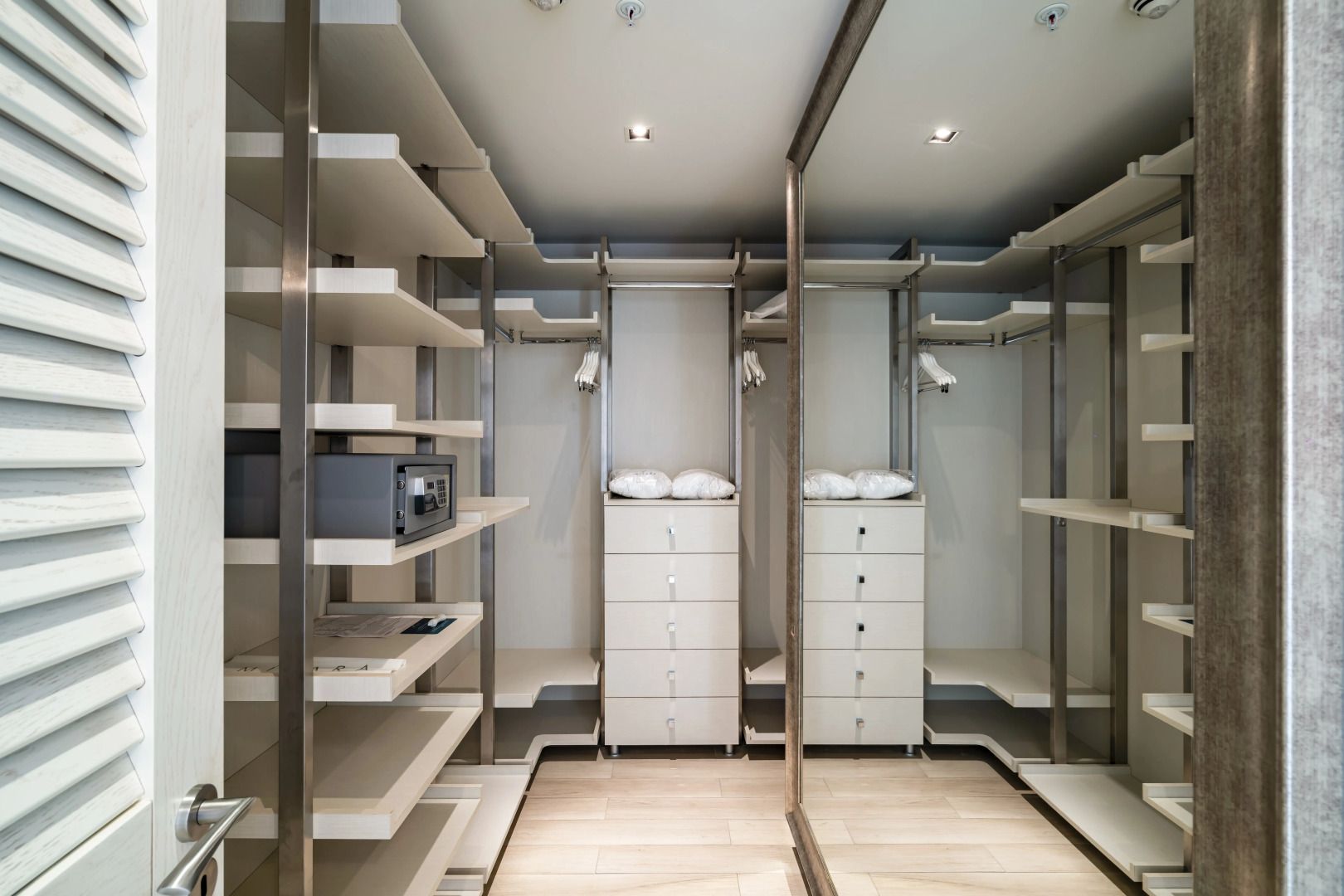 Mivara Luxury Resort & Spa Hot