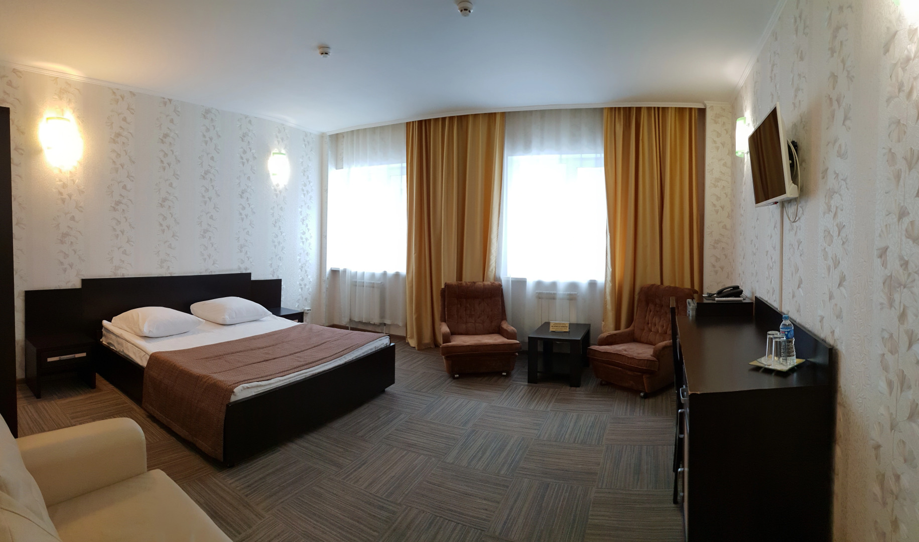 Отель Ливадия