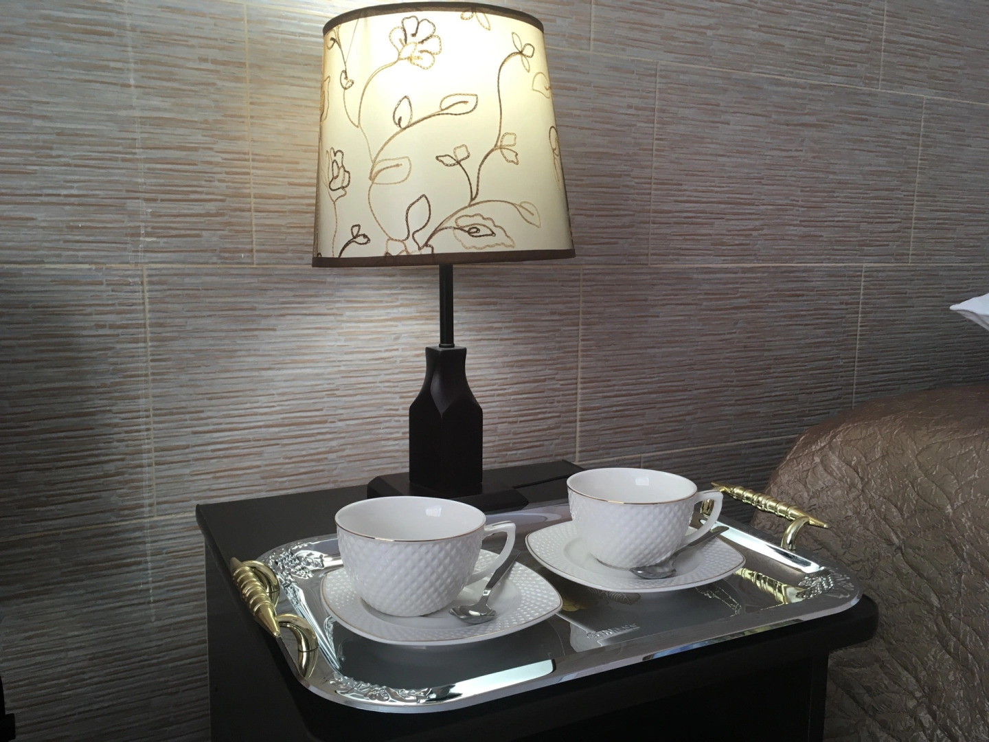 Отель Корона