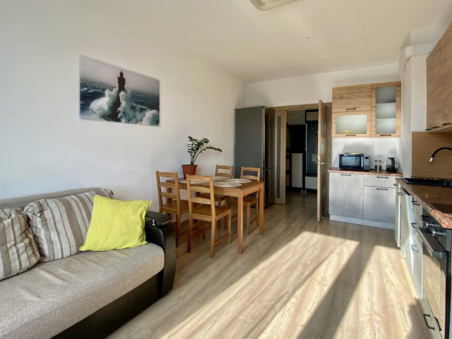 Квартира InRoomSPb на Евгения Шварца 11