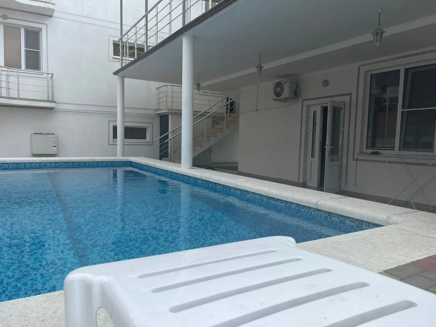 Апартаменты Veles House Дружбы 15