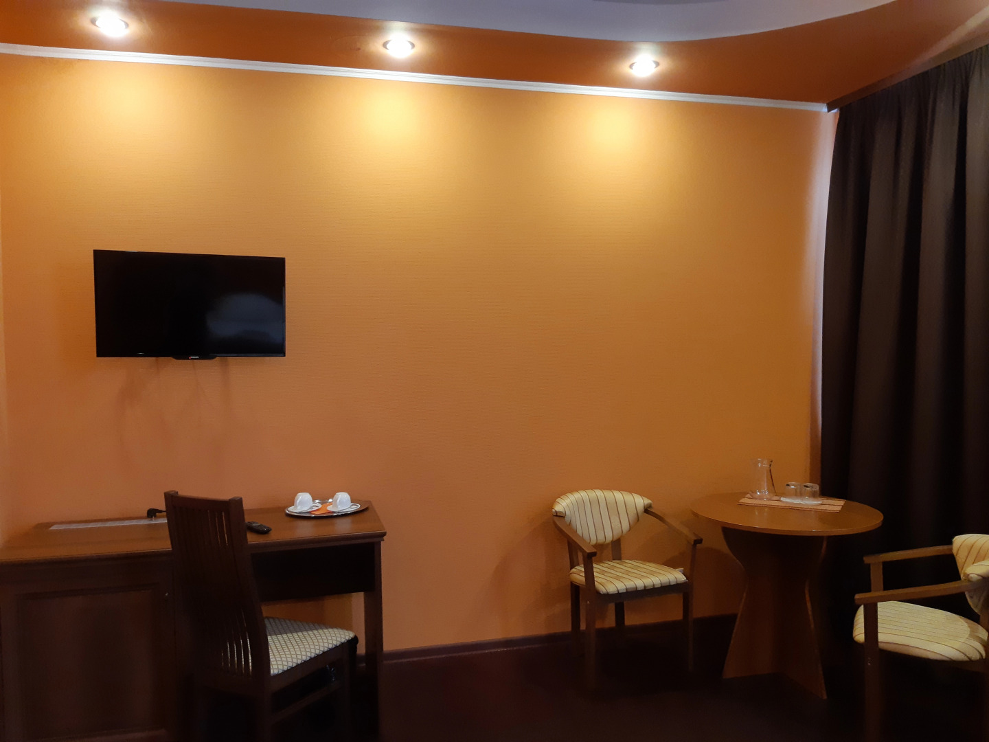 Гостиница Мега