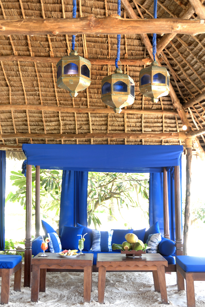 Отель Breezes Beach Club & Spa – Half Board