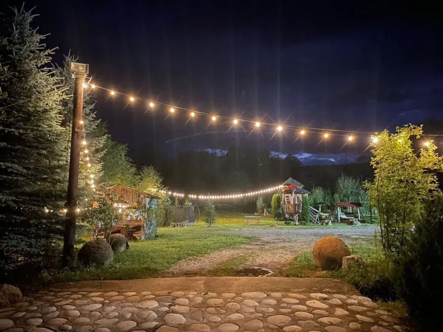 Частный дом трехместный в живописном уголке Шаурдат