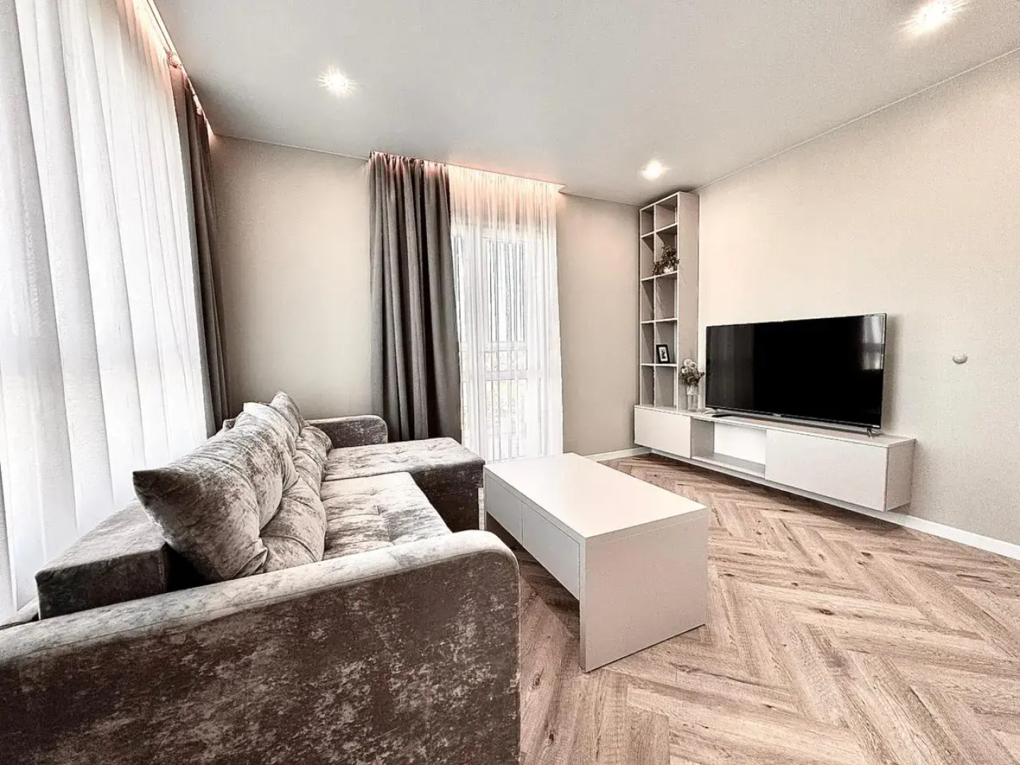 Квартира Калининградские Каникулы на Героя России Виталия Мариенко 8