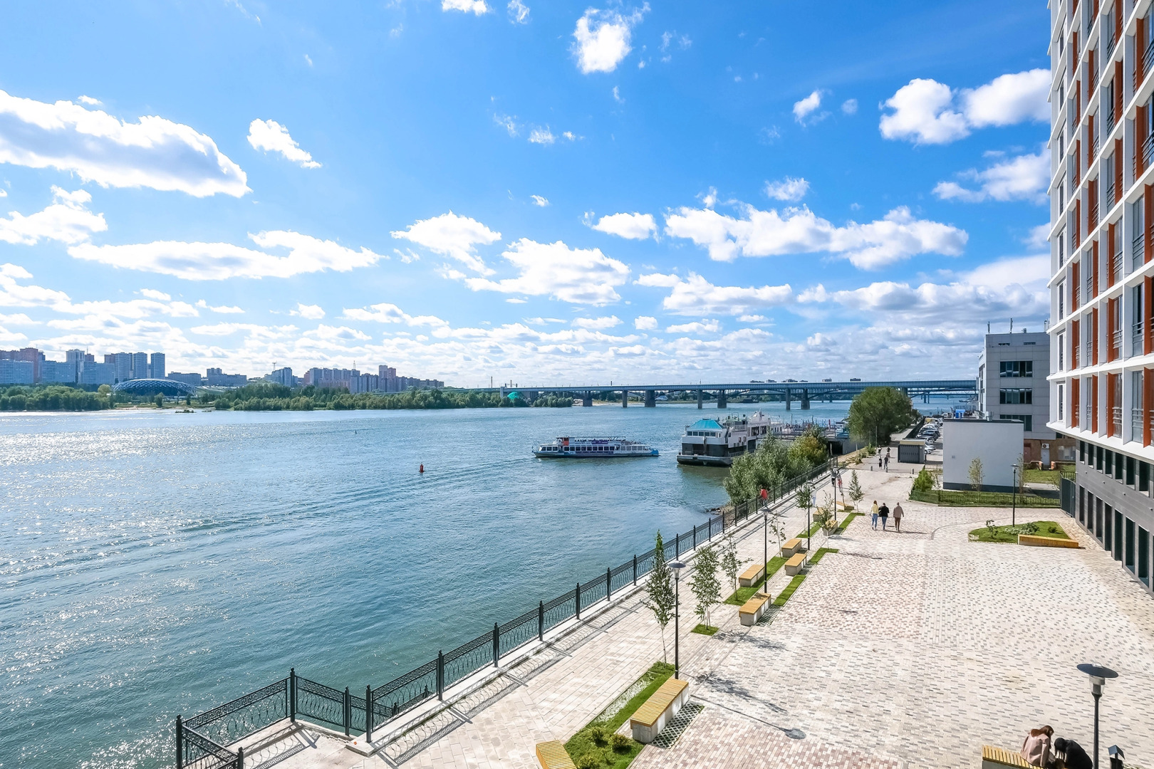 Апартаменты с видом на Обь и Михайловскую набережную