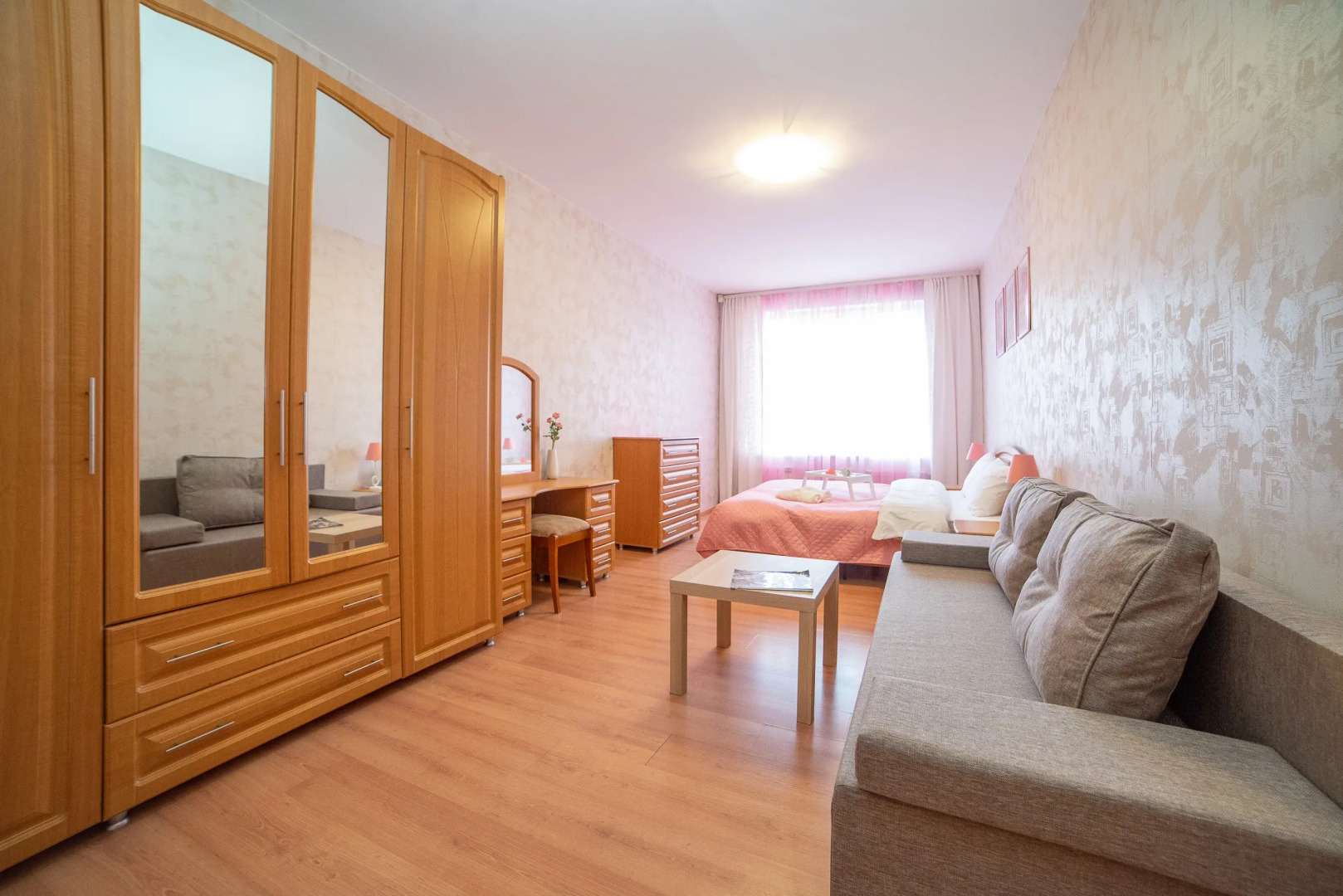 Апартаменты Трехкомнатная в центре