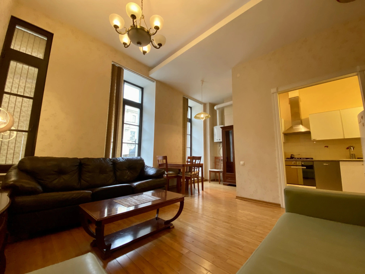 Современная квартира Невский 13 с балконом и парковкой