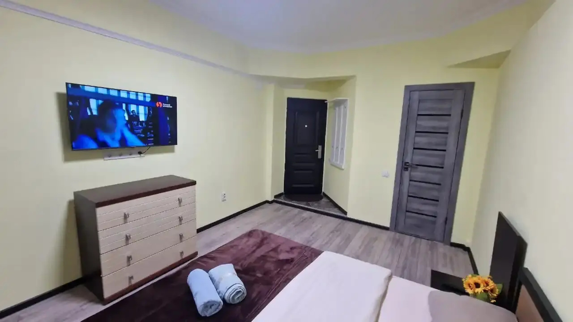 Апартаменты на улице Пушкина, Макатаева