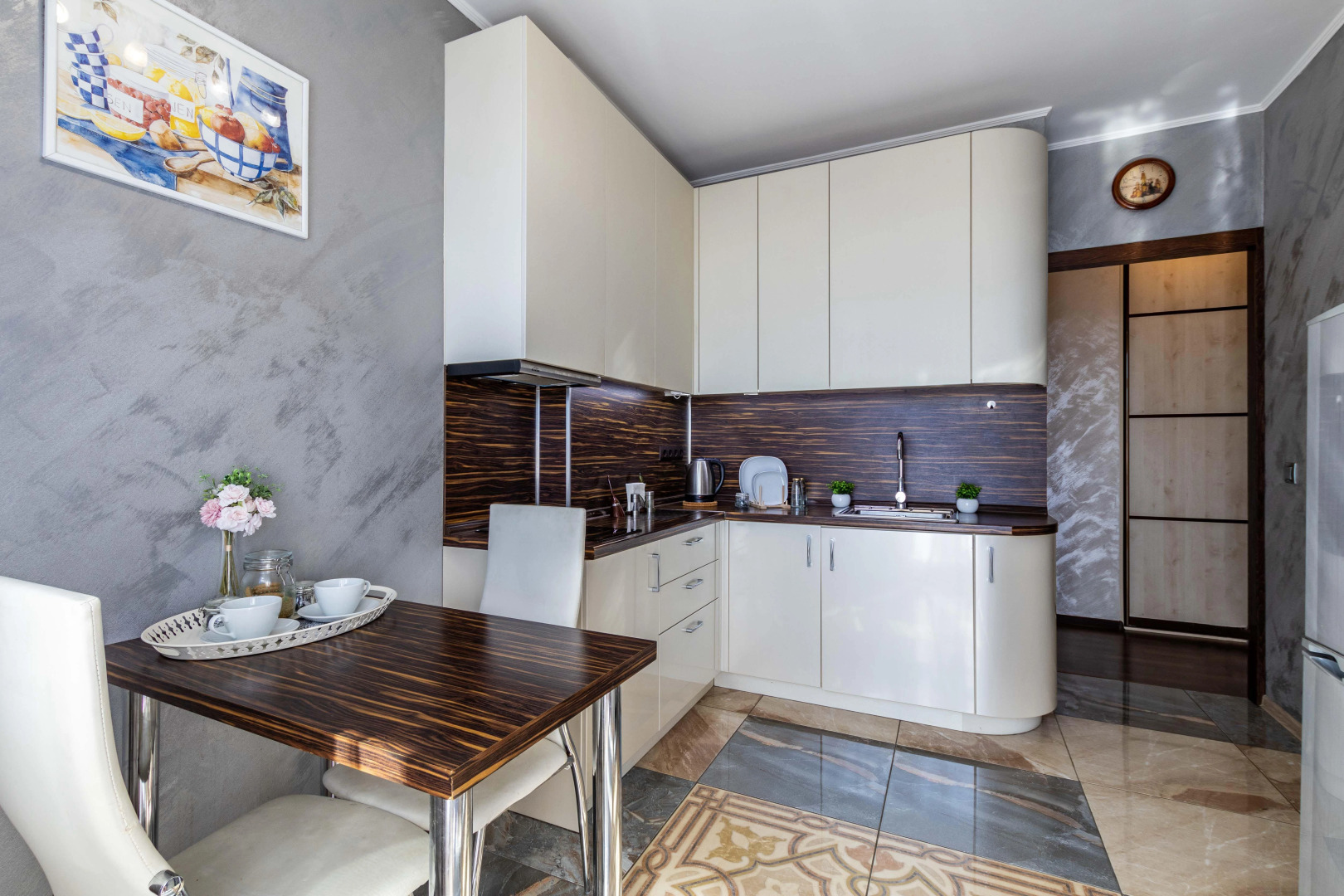 Однокомнатные апартаменты Stepanenkov с видом на город на Белинского 177а/3