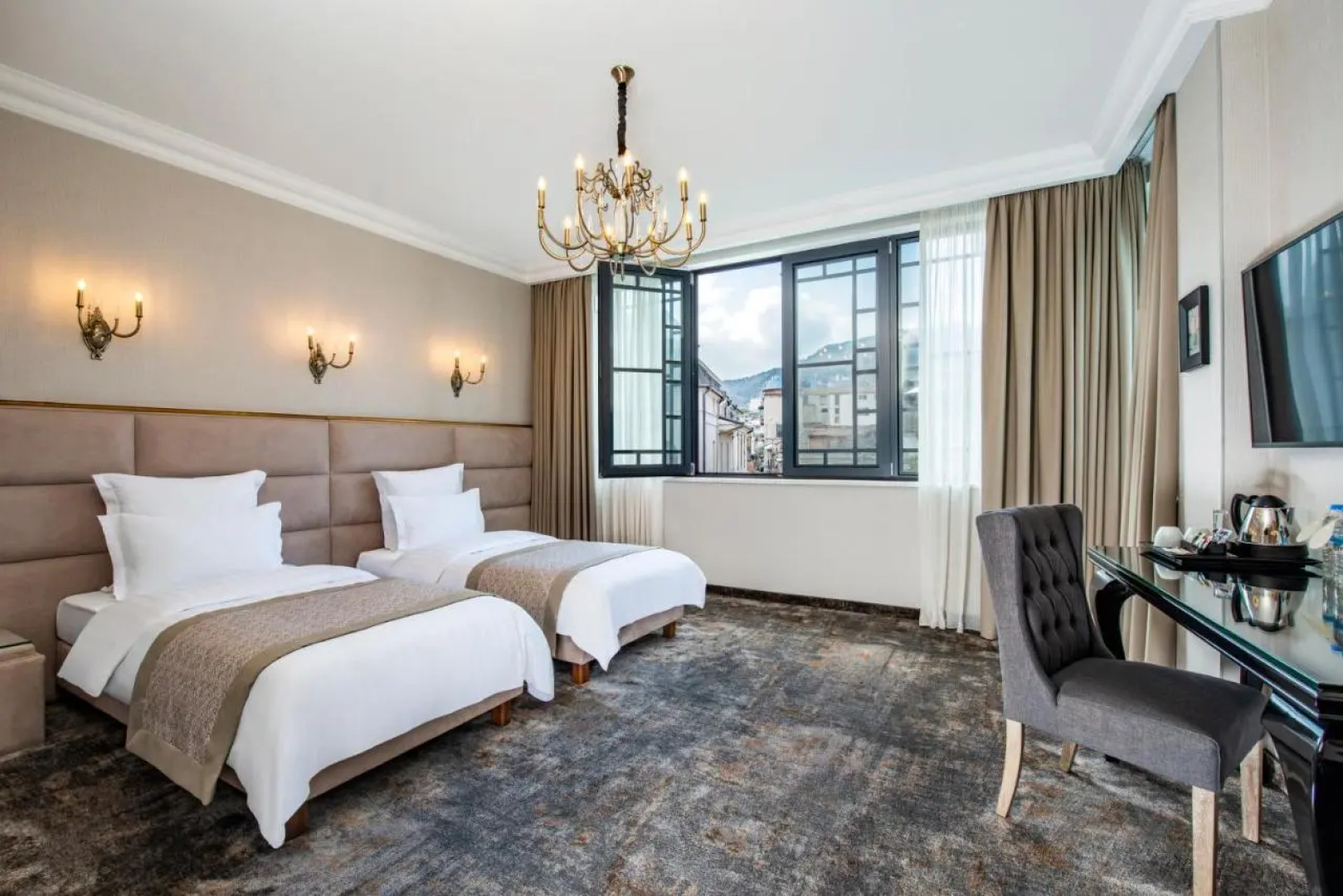 Отель Ambassadori Hotel Tbilisi