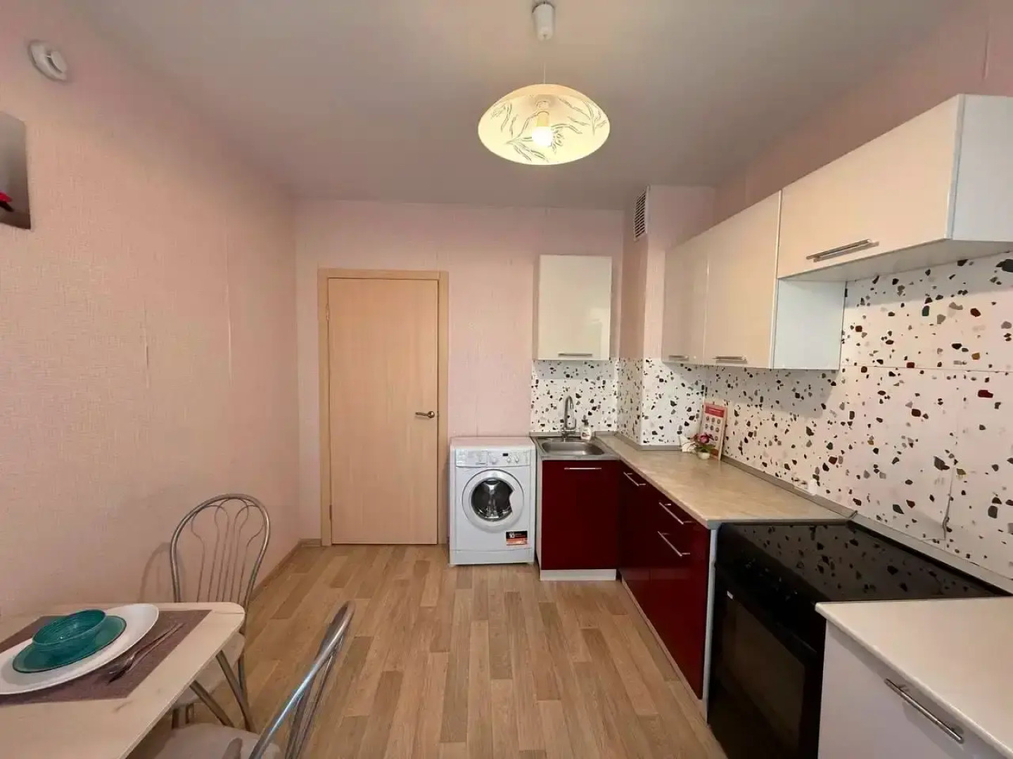 Квартира GoldApart Академика Макеева 20