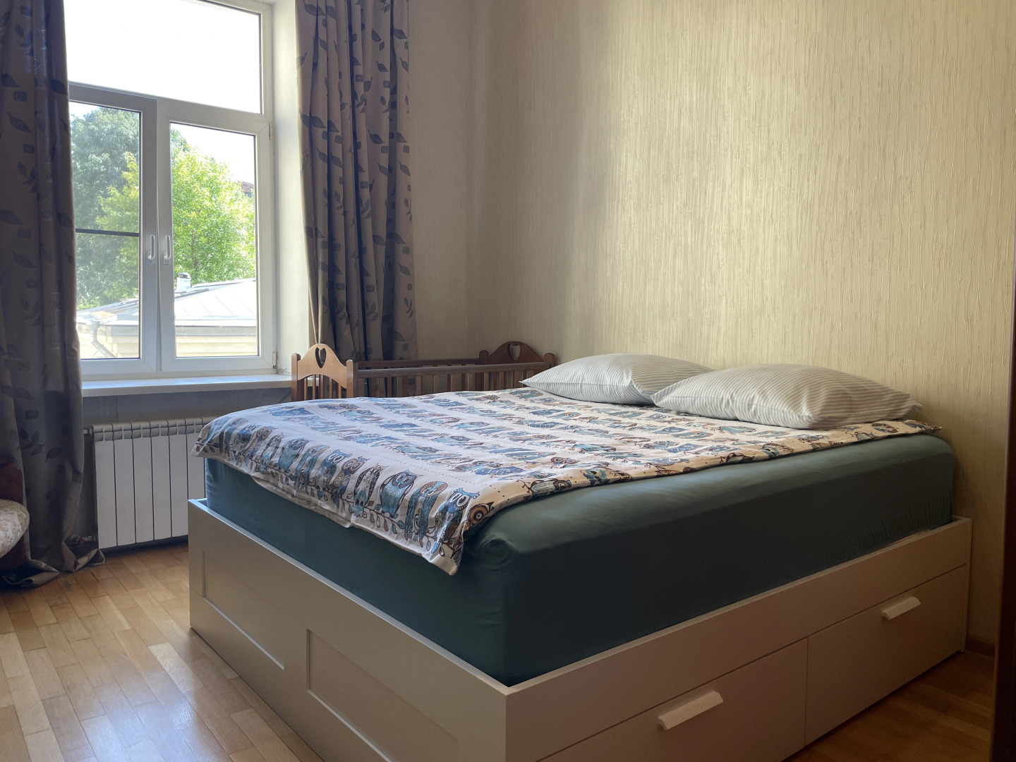 Апартаменты у Казанского Собора и Дома Зингера