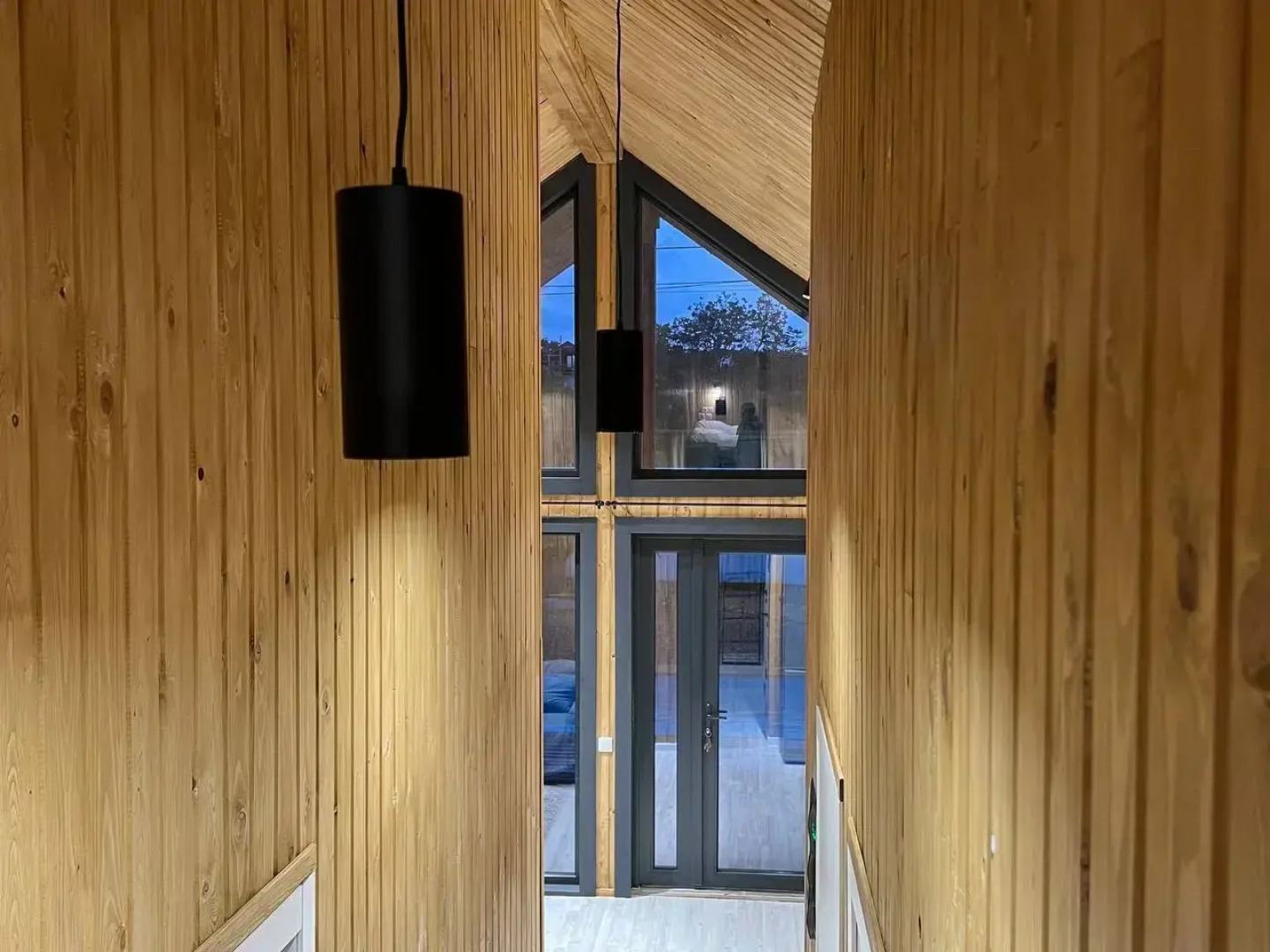 Частный дом Barn-House у леса с бассейном и банным чаном