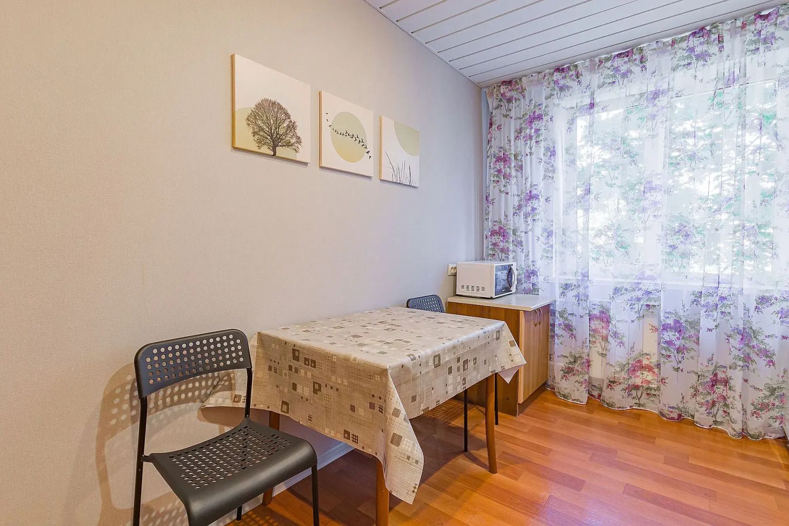 Апартаменты на Зимина