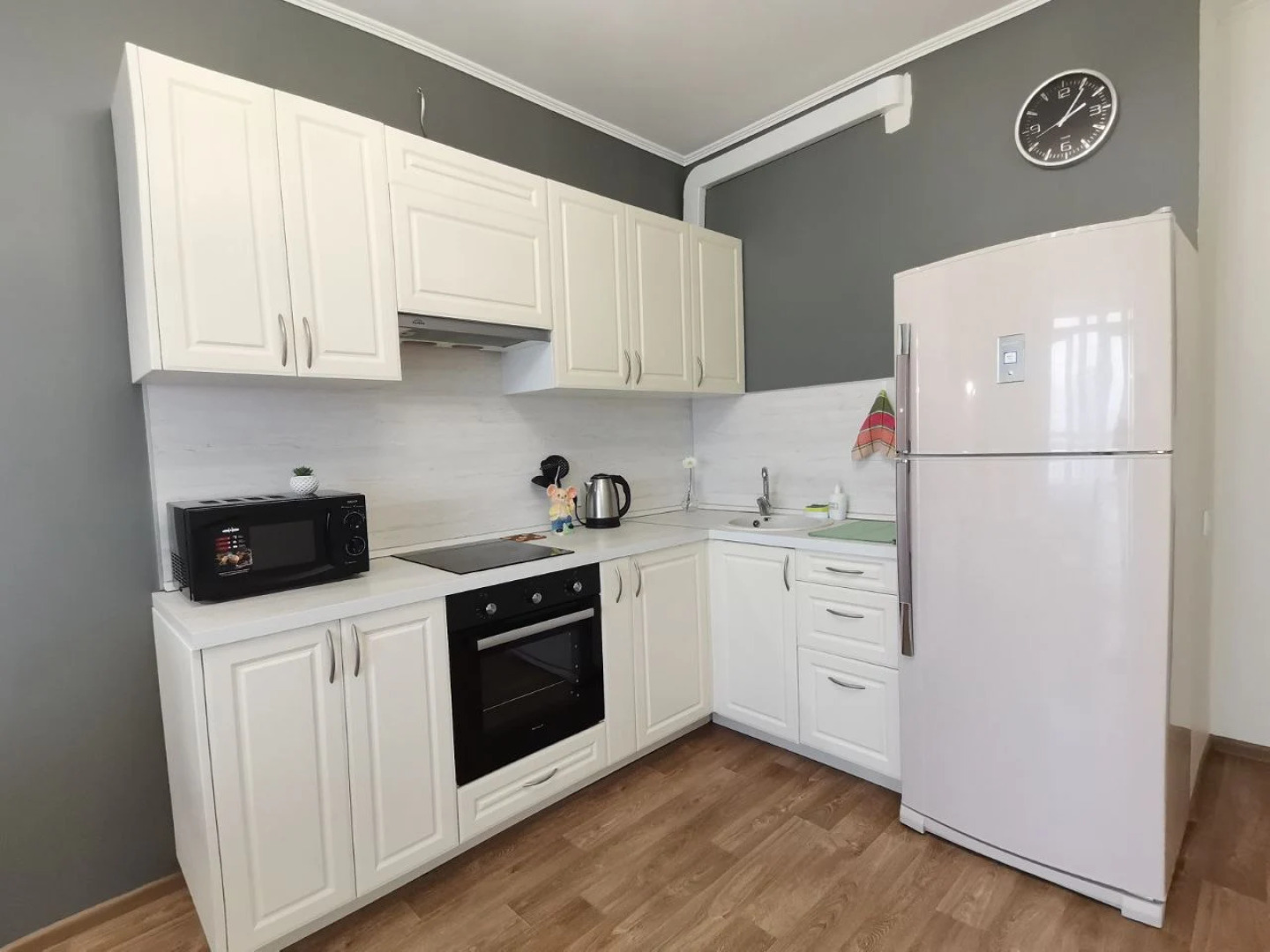 Апартаменты White Lodging на Академика Каргина