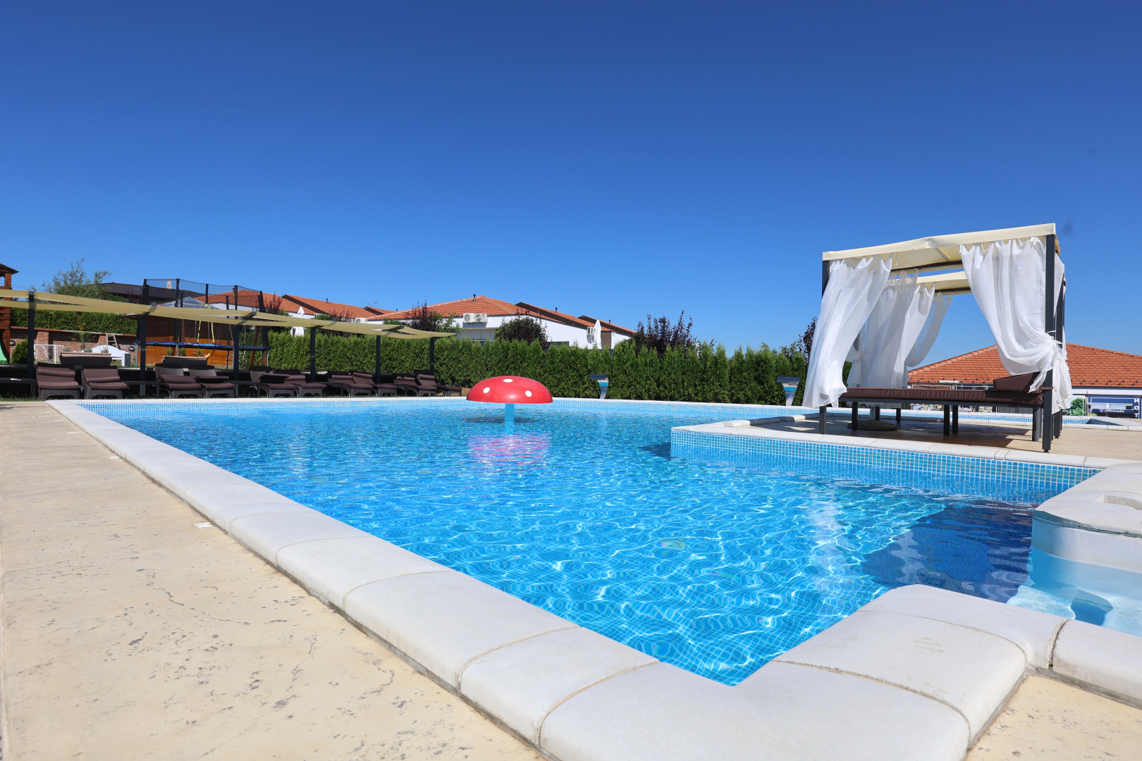 Отель Alexander Resort