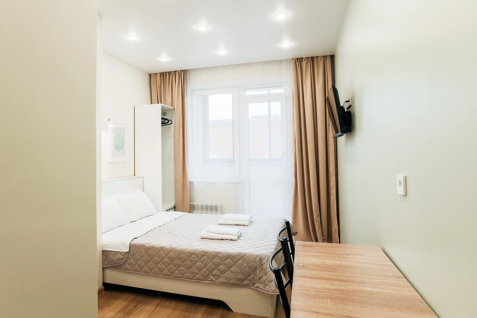 Апартаменты Гармония возле Аэропорта на 2 Гостей