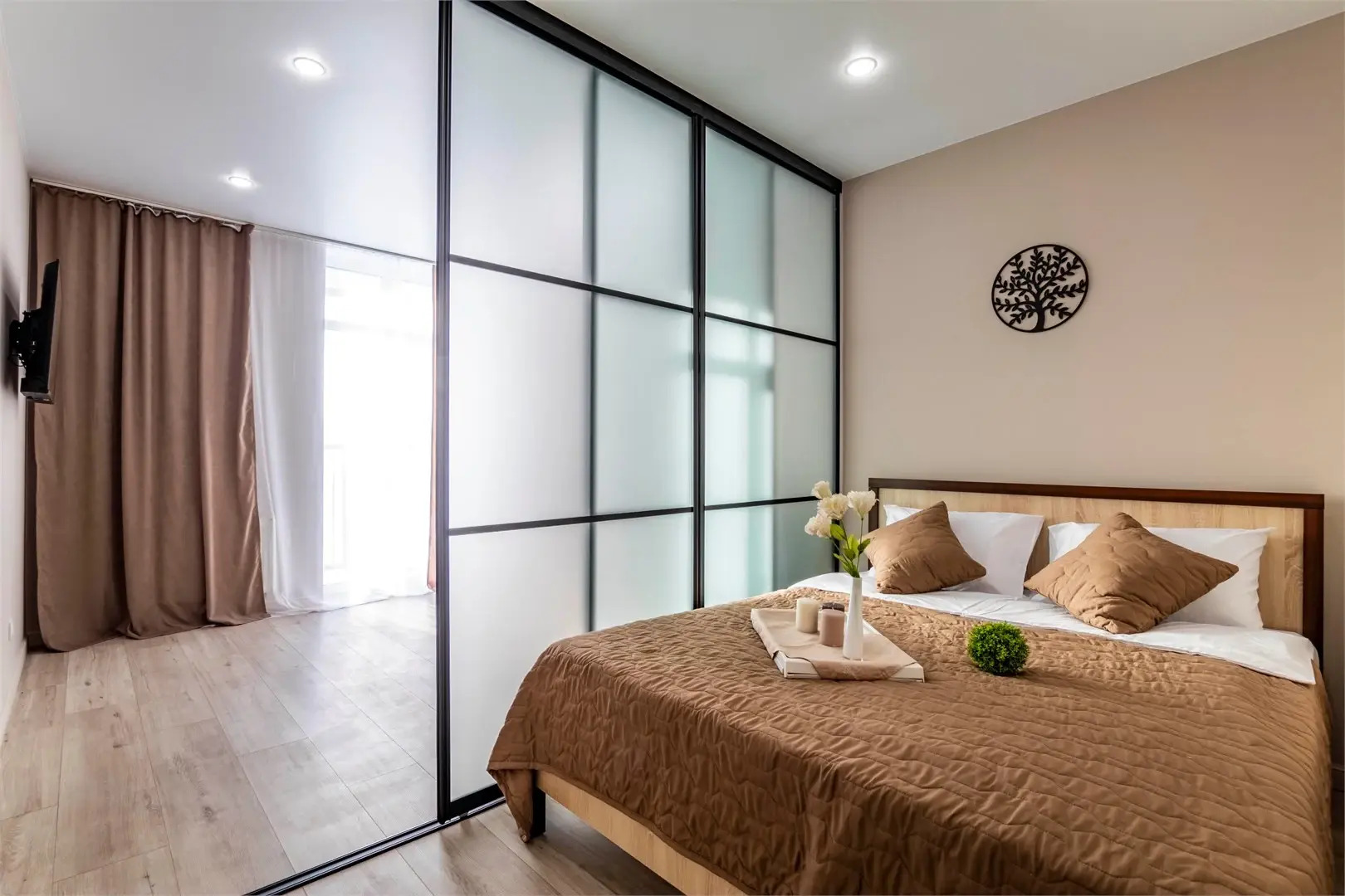 Квартира BeGuest на Шаронова 31