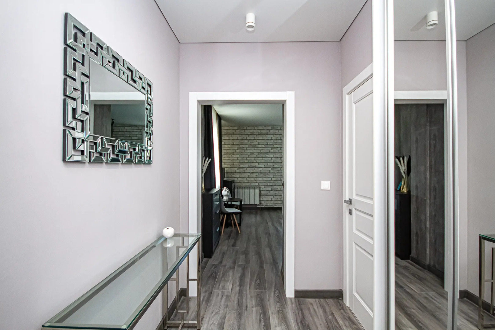 Апартаменты Фрунзе 49/2 этаж 21