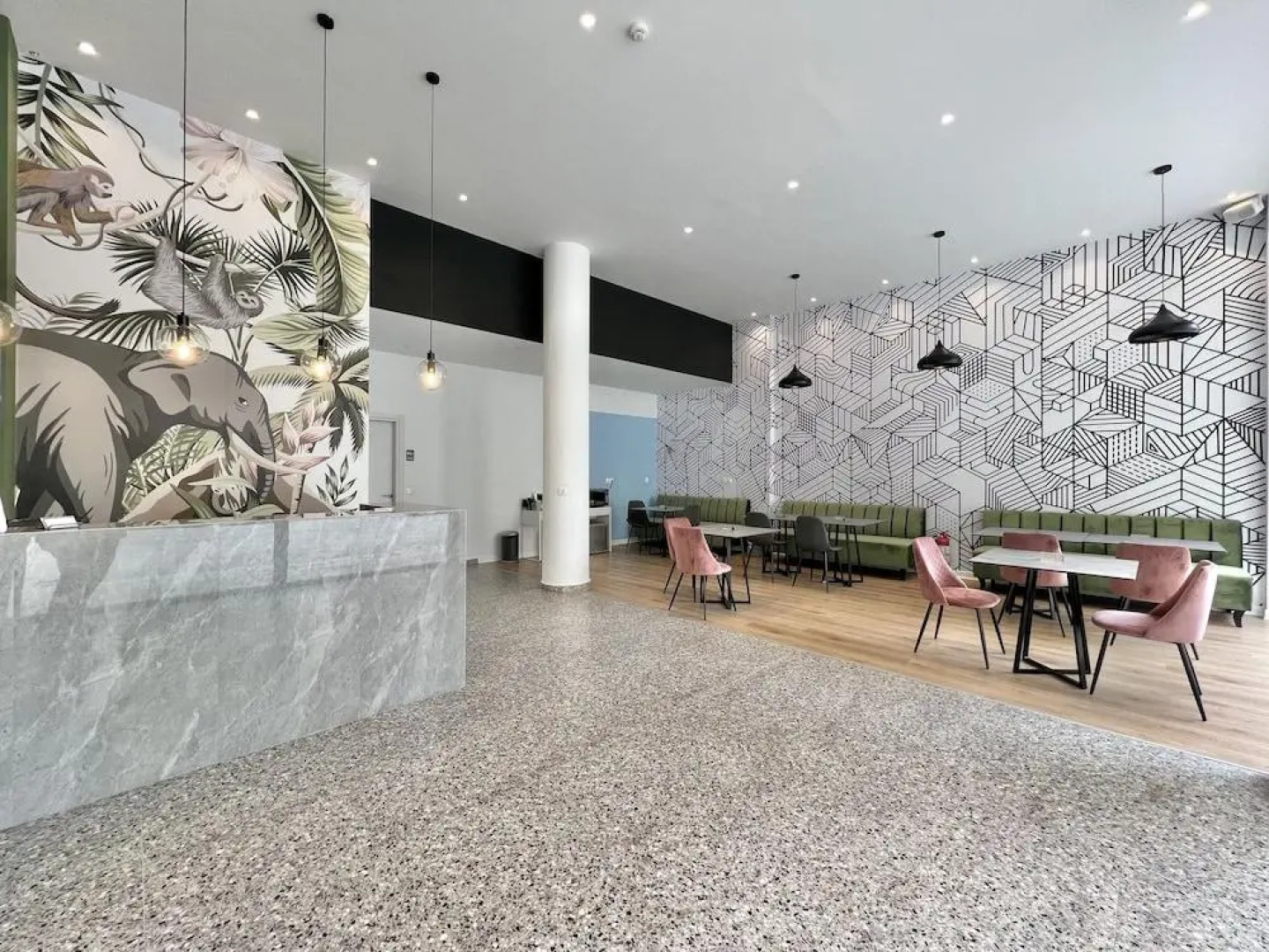 Апарт-отель Elephant Suites