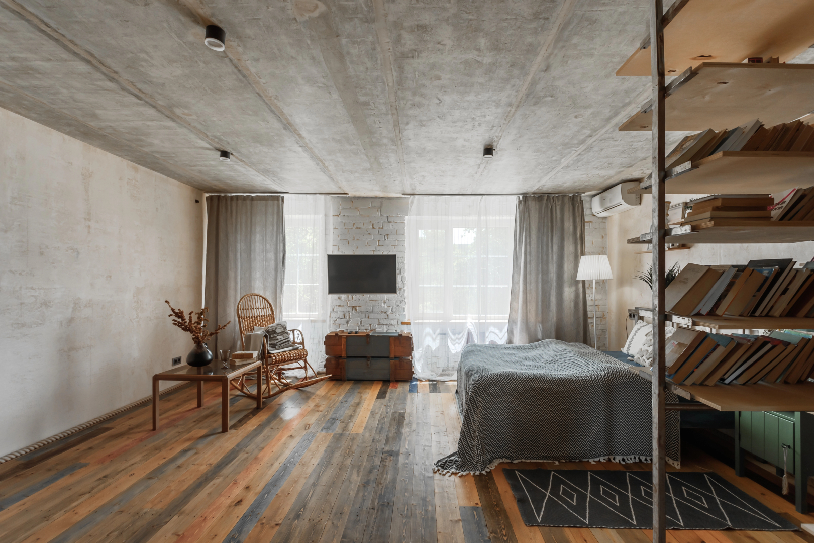 Квартира Книжный Лофт