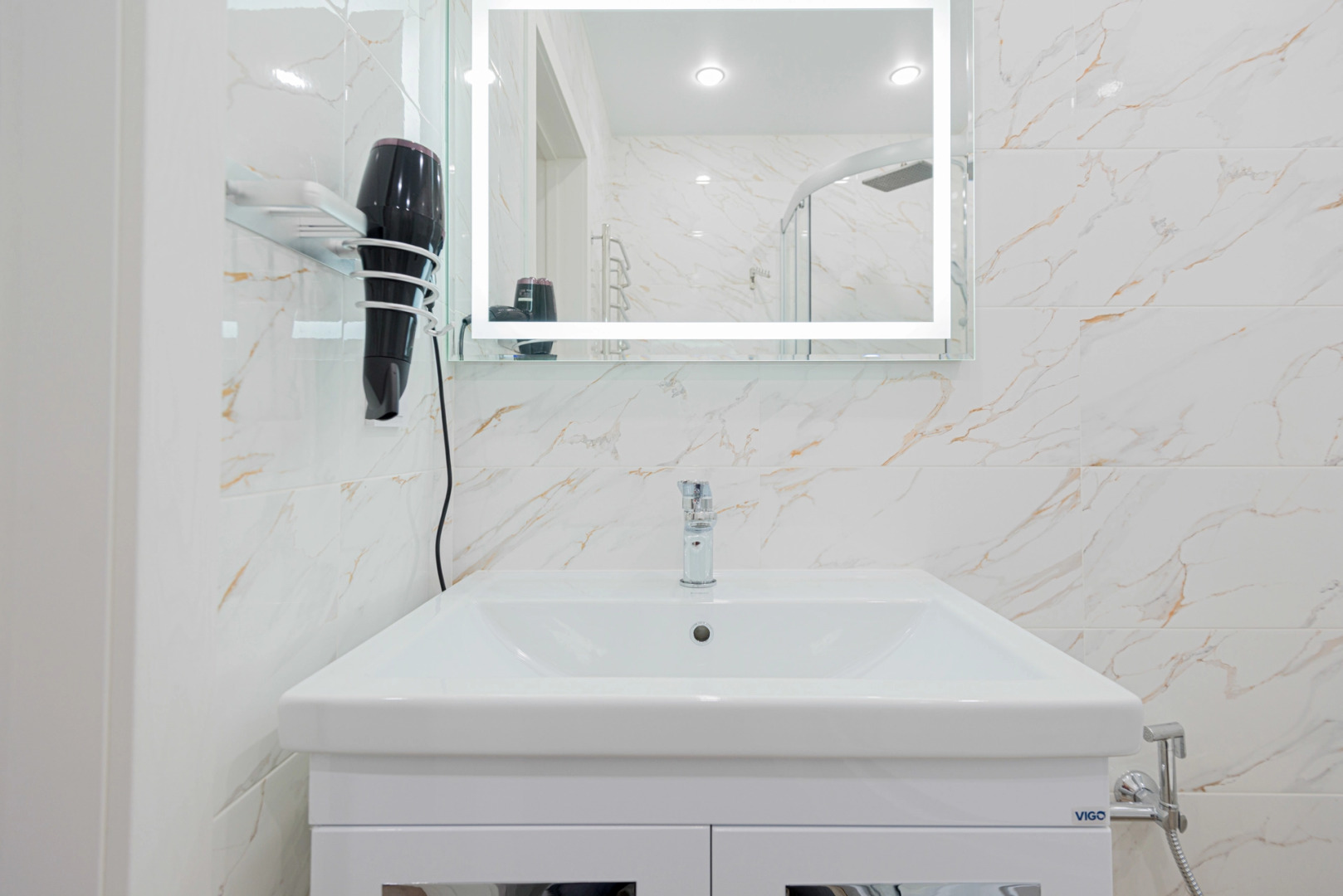 Квартира 1-к в новом мкр. на Новогородской 15 от RentAp, 4 сп.места