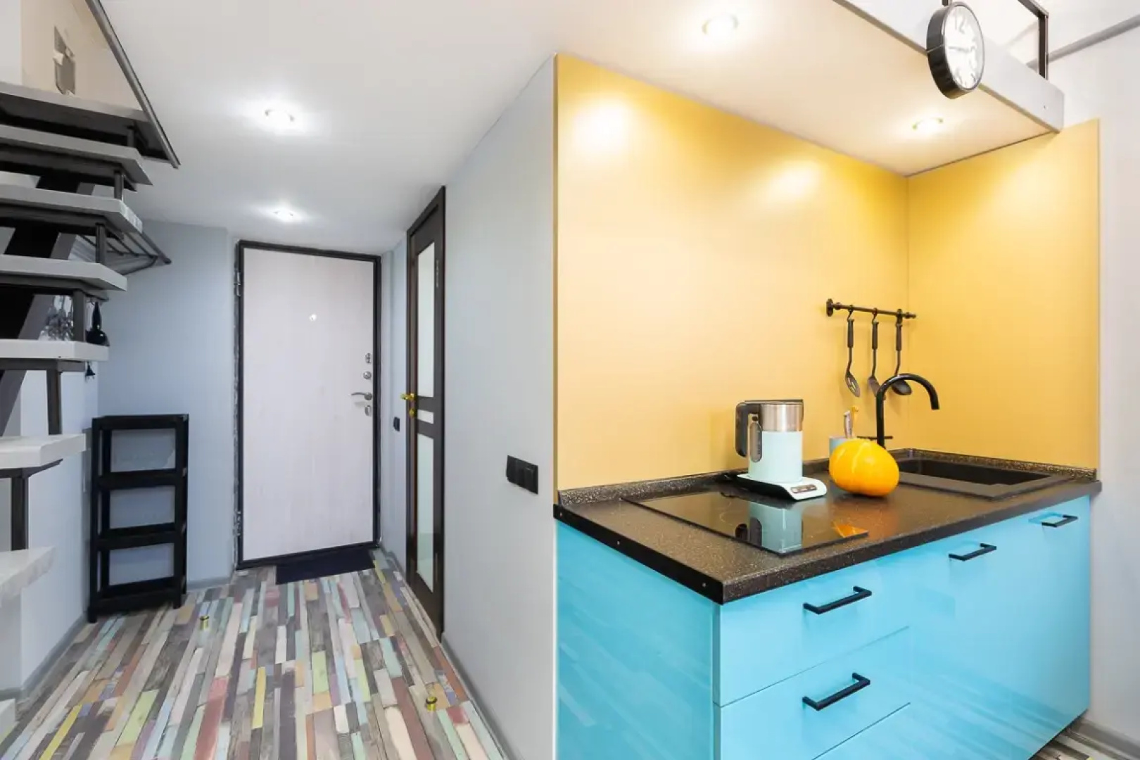 Апартаменты 6 Bussi Suites Botanicheskaya 41/7