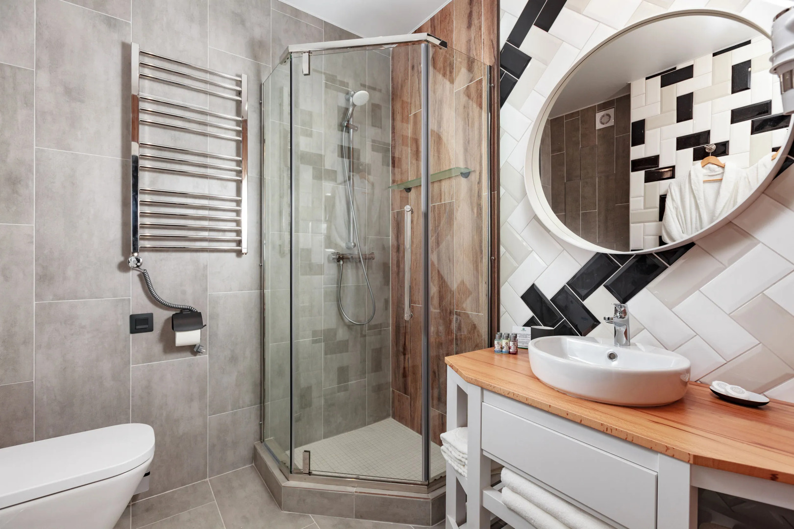 Отель 3*  Всесезонный курорт Манжерок