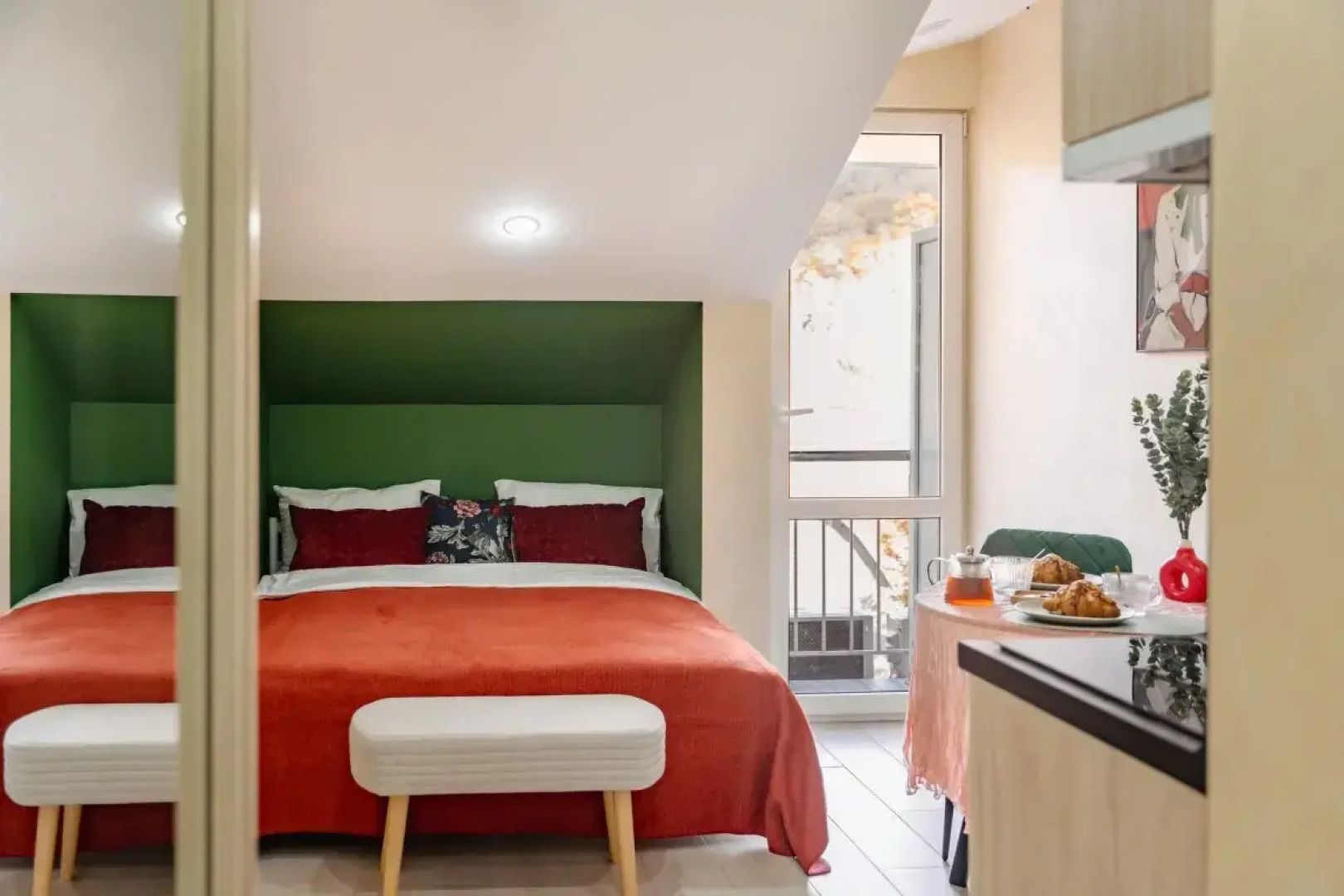 Апартаменты Мини Студия с бассейном