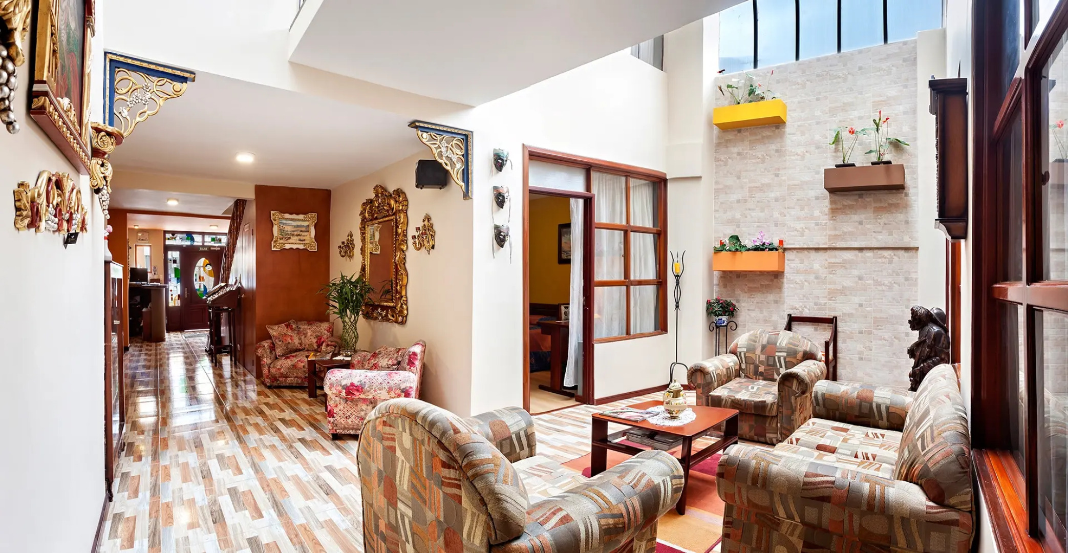 Отель Frances La Maison