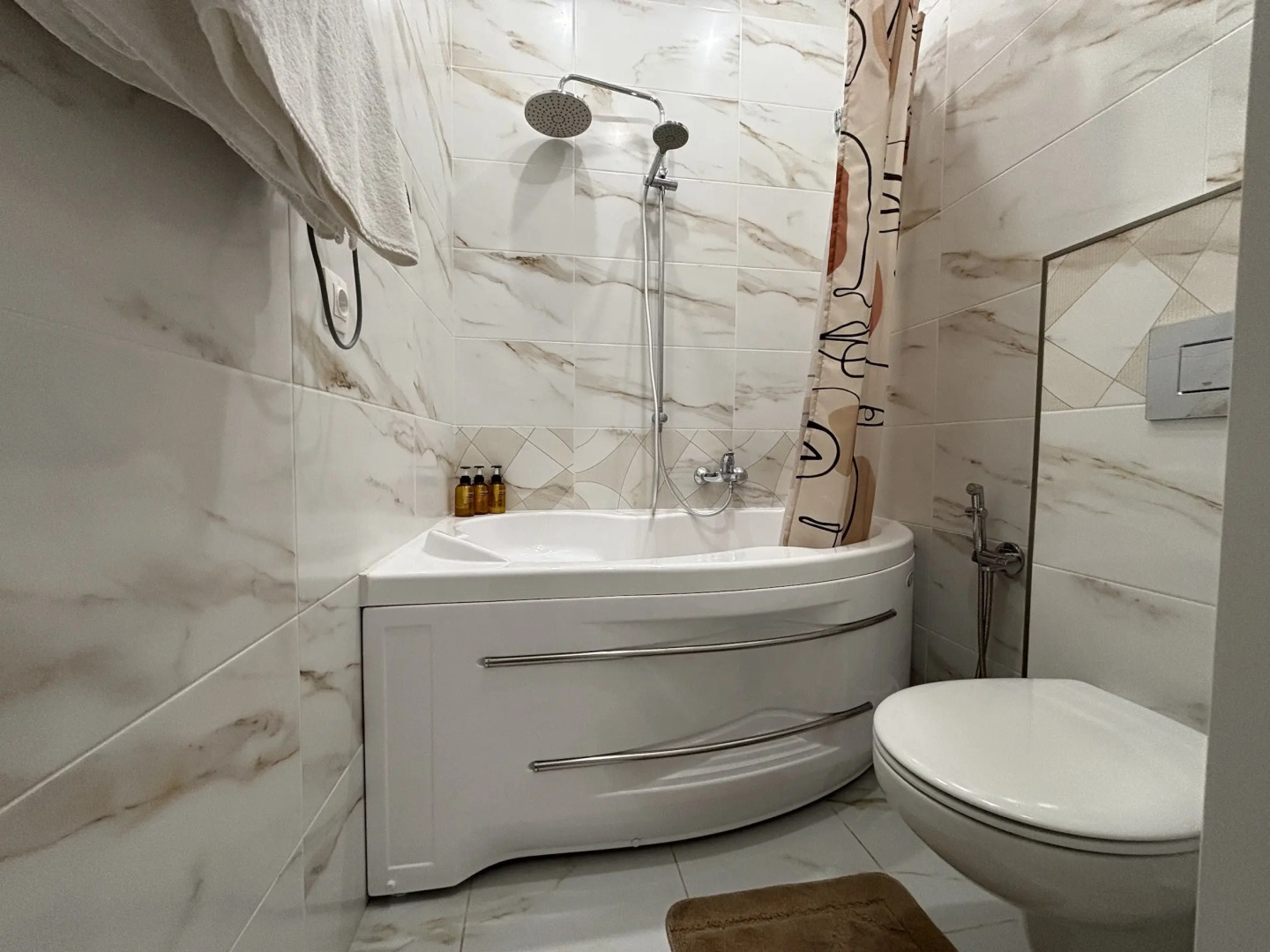 Апартаменты Семейная студия Люкс Монро