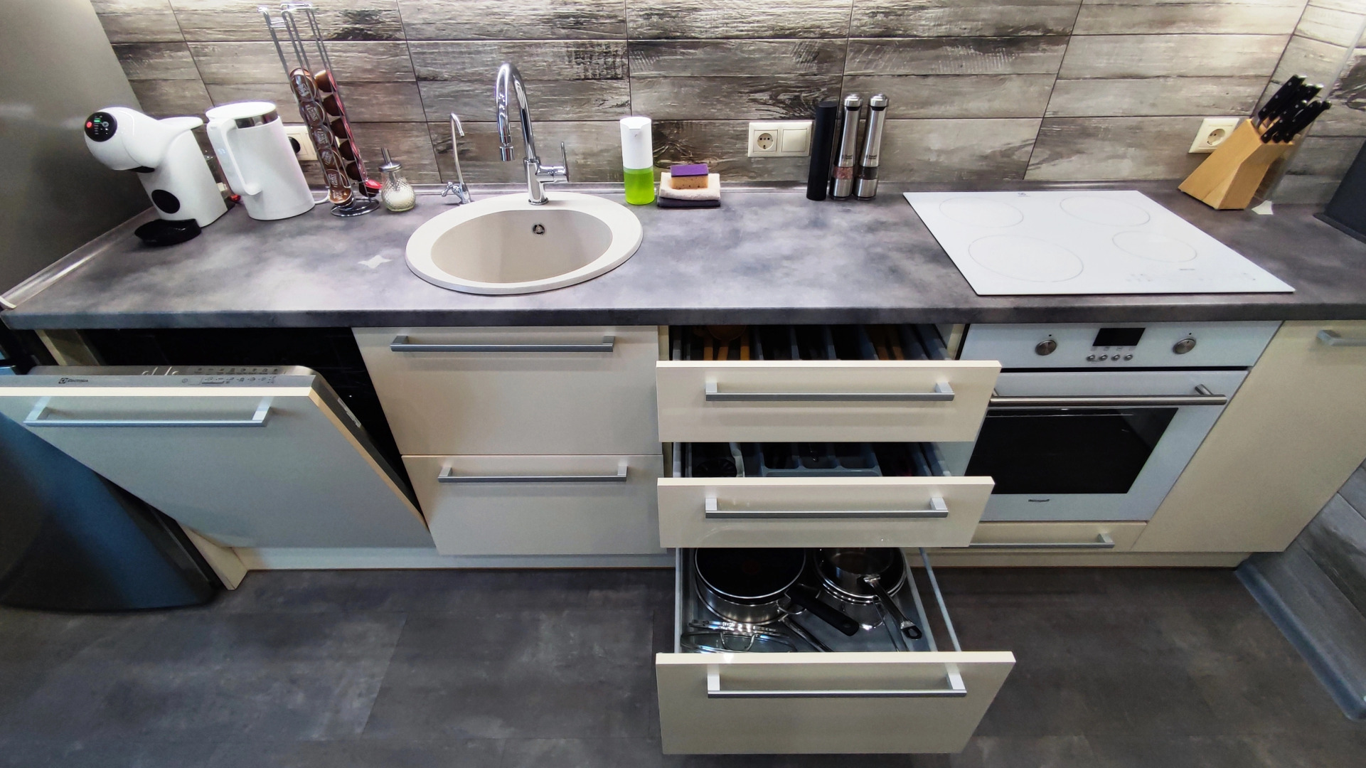 Квартира  MiHome Фантастические Закаты