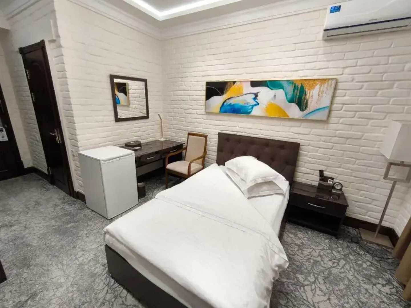 Отель Zarafshon Grand