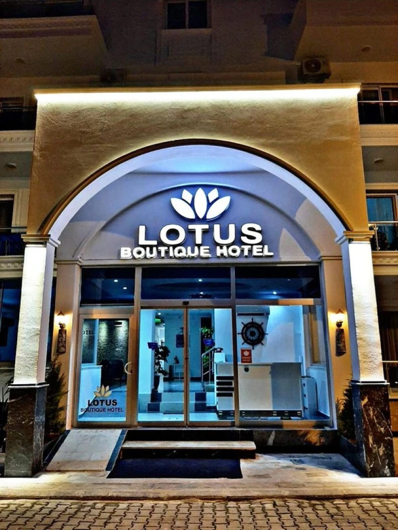 Lotus Hotel