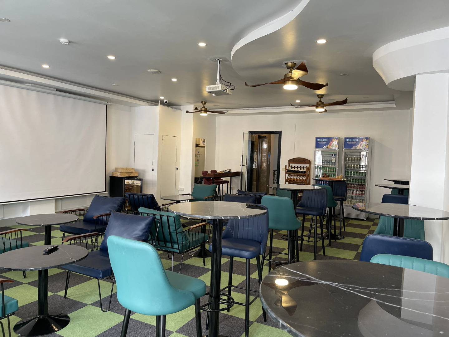 Отель Times Hotel at Bassac Lane