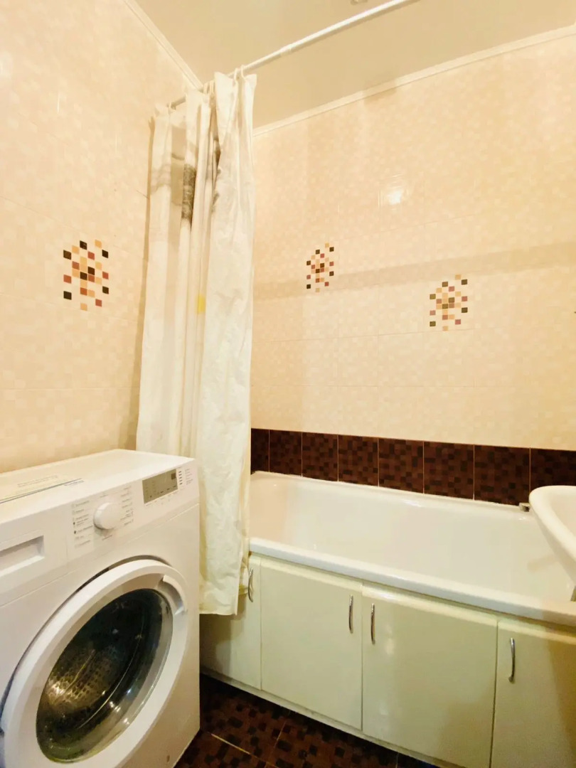 Apartments on str. International, bld. 36